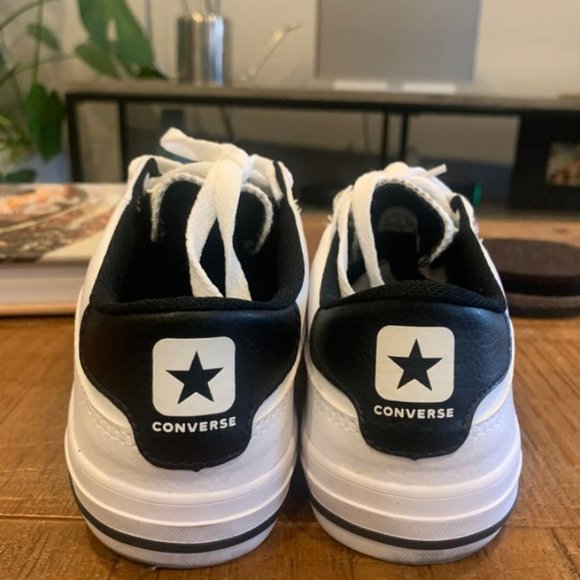 White/Black Converse Shoes (Size US 3/UK 35) - Picture 3 of 5